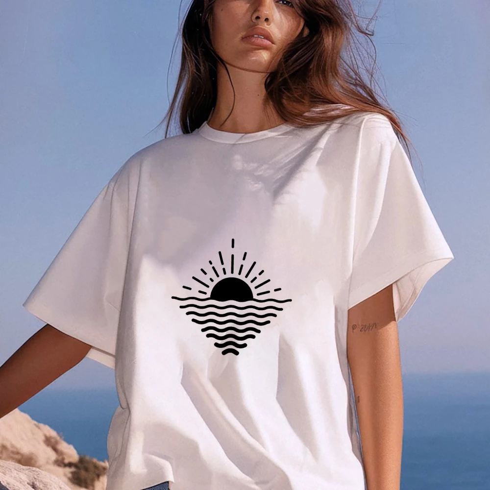 Y2k Ocean Sunrise Print Oversized T-Shirt Women 2025 New Cotton Tee Seaside Graphic Top Summer Casual Coastal Dream Style
Y2k Ocean Sunrise Print Oversized T-Shirt Women 2025 New Cotton Tee Seaside Graphic Top Summer Casual Coastal Dream Style