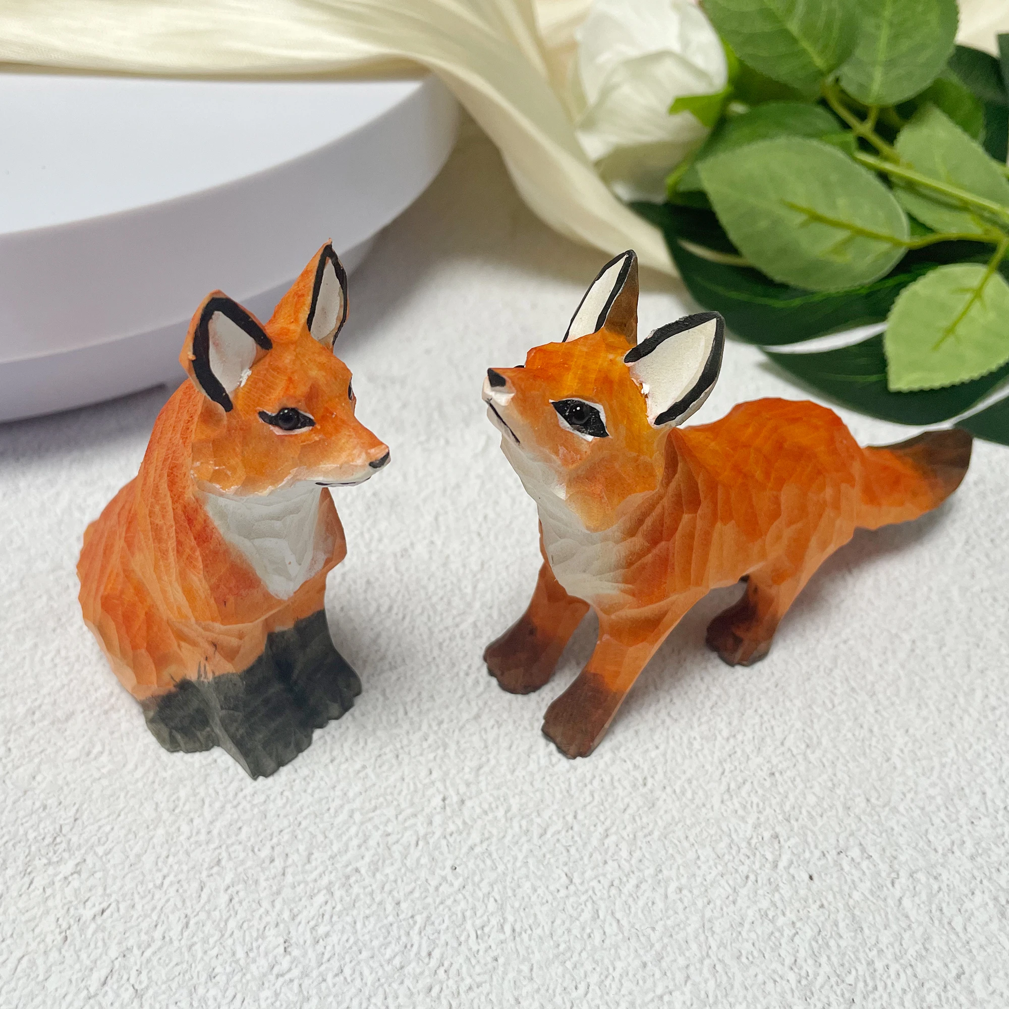 Handmade Wood Carving Wooden Animal Ornaments Cute Wood Carving Fox Desktop Decoration Environmental Protection Wooden Gifts
Handmade Wood Carving Wooden Animal Ornaments Cute Wood Carving Fox Desktop Decoration Environmental Protection Wooden Gifts