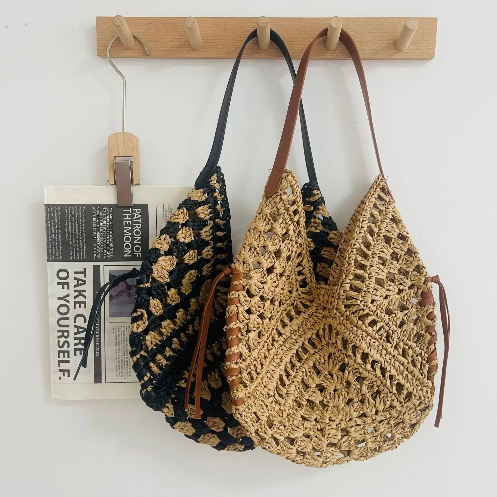 Hollow Crochet Beach Bag Bohemian Travel Hobos Tote Shoulder Bag Half Moon Paper Woven Straw Bags for Women Handbag Shopper Tote
Hollow Crochet Beach Bag Bohemian Travel Hobos Tote Shoulder Bag Half Moon Paper Woven Straw Bags for Women Handbag Shopper Tote