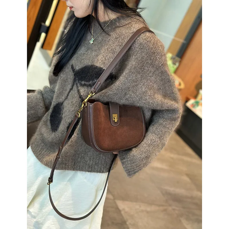 2026 Elegant Women Genuine Leather Crossbody Bags Lady Soft Cow Leather Shoulder Bag Female Luxury Niche Design Trend Handbag
2026 Elegant Women Genuine Leather Crossbody Bags Lady Soft Cow Leather Shoulder Bag Female Luxury Niche Design Trend Handbag