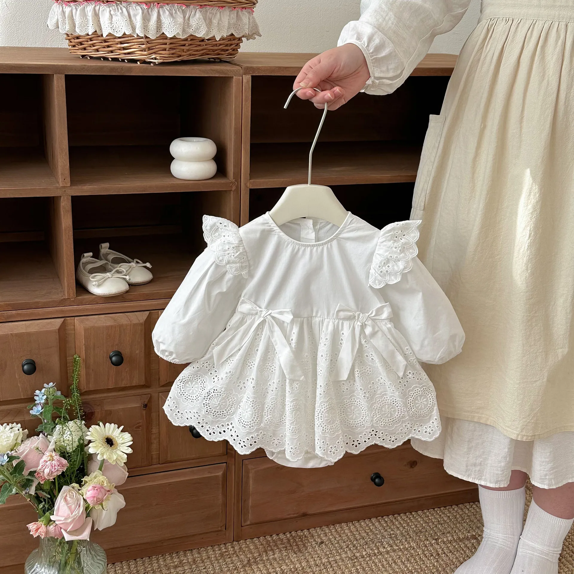 Комбинезоны для девочек 0-24 месяцев, однотонные, с бантом, для новорожденных, цельные, весенние, для малышей, боди, детские комбинезоны
Комбинезоны для девочек 0-24 месяцев, однотонные, с бантом, для новорожденных, цельные, весенние, для малышей, боди, детские комбинезоны