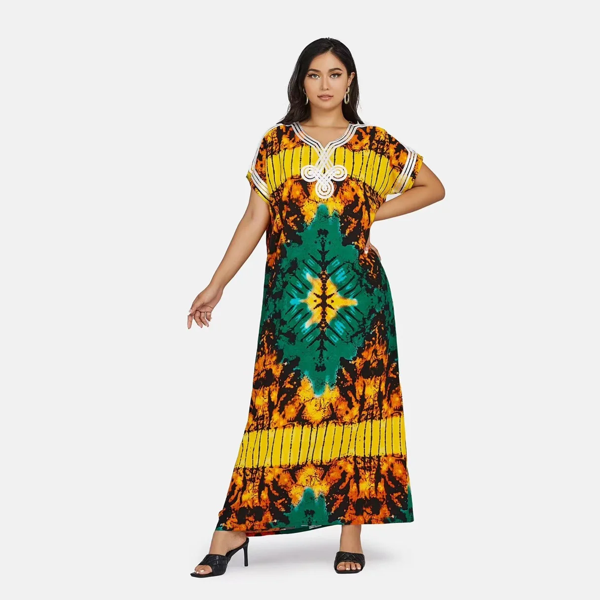 2025 New Fashion Big Scarf Ethnic Summer Embroidery Design Loose Middle Eastern Cloth Robe African Print Casual Women's Dress
2025 New Fashion Big Scarf Ethnic Summer Embroidery Design Loose Middle Eastern Cloth Robe African Print Casual Women's Dress