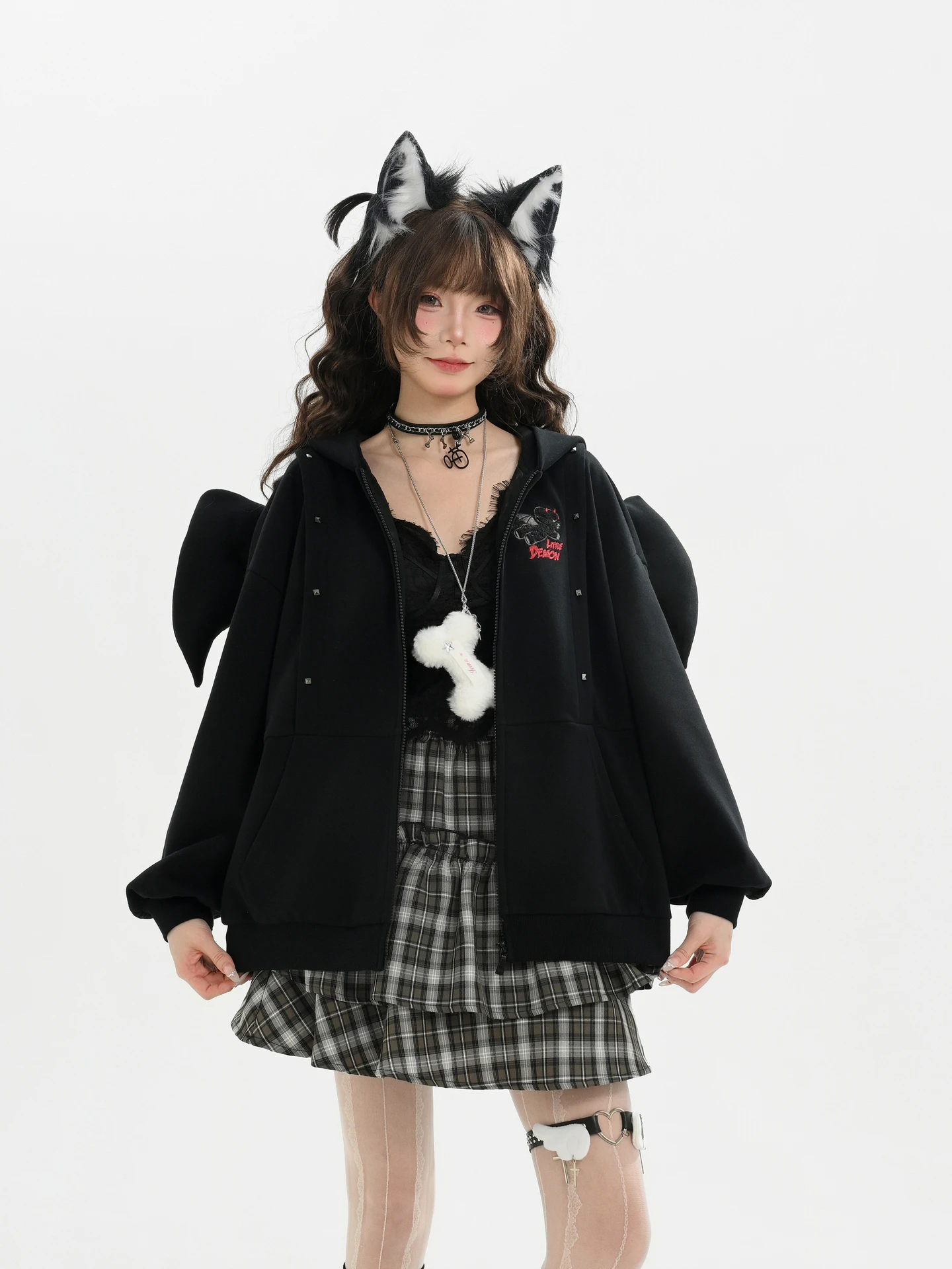 Sweet Style Devil Wings Jacket Women's Loose Fit Bear Hooded Casual Sweatshirt Spring Fashionable Slimming Short Coat
Sweet Style Devil Wings Jacket Women's Loose Fit Bear Hooded Casual Sweatshirt Spring Fashionable Slimming Short Coat