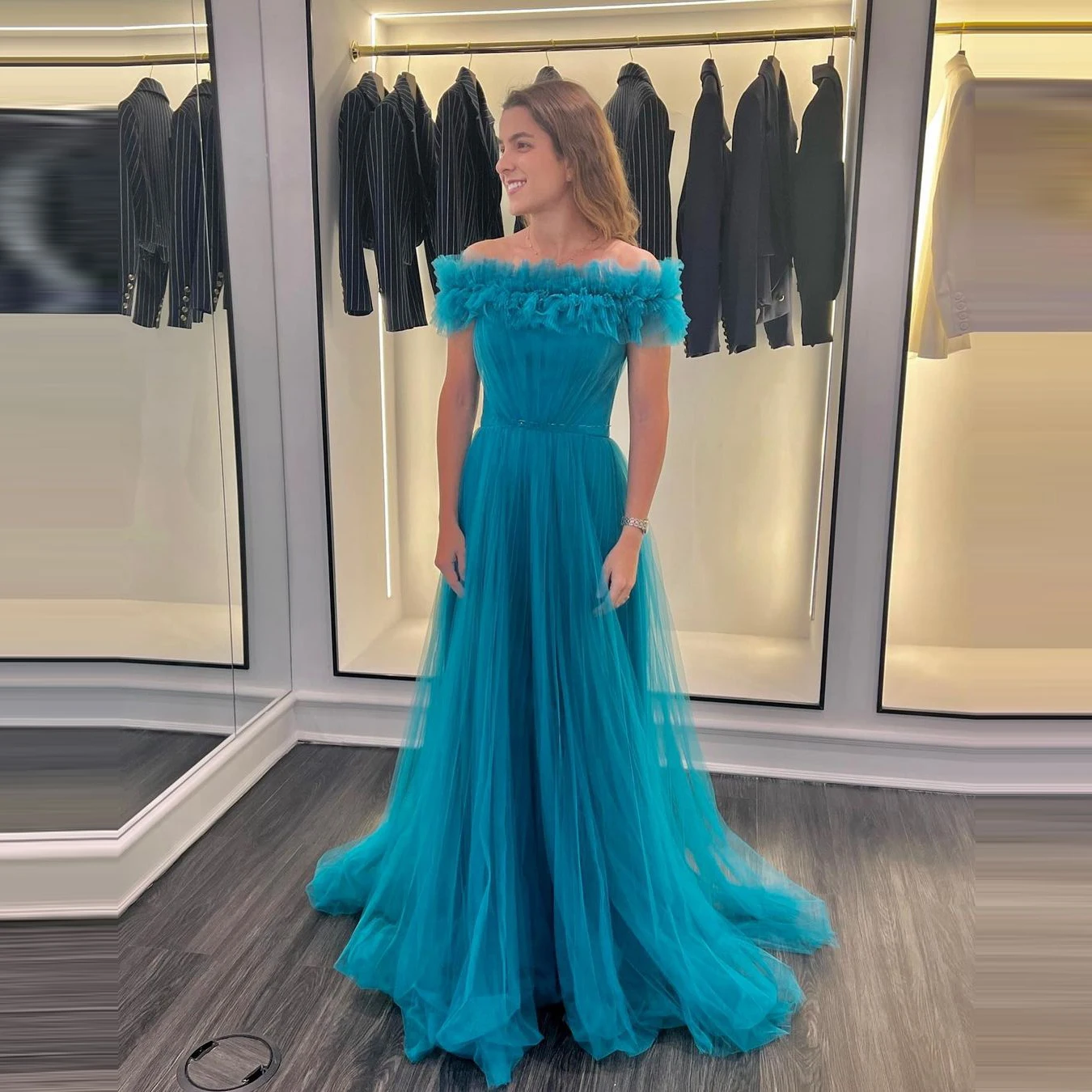 Elegant Blue Tulle Prom Dresses Cap Sleeves One Neck Long Women Evening Dressing Gowns Ruffles For Formal Party Dress 2023
Elegant Blue Tulle Prom Dresses Cap Sleeves One Neck Long Women Evening Dressing Gowns Ruffles For Formal Party Dress 2023