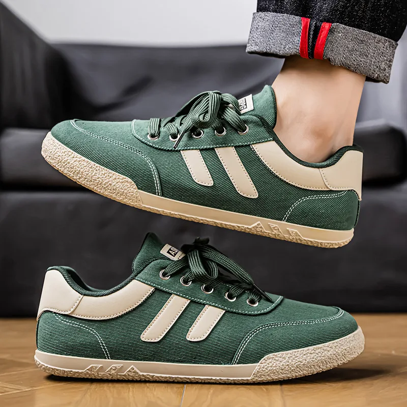 Retro Fashion Green Men's Flat Sneakers Big Size 46 Breathable Canvas Shoes Men Lace-up Casual Sneaker Man zapatillas de hombre
Retro Fashion Green Men's Flat Sneakers Big Size 46 Breathable Canvas Shoes Men Lace-up Casual Sneaker Man zapatillas de hombre