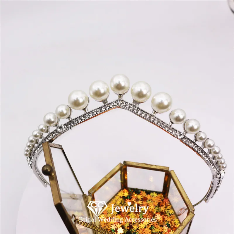 CC Wedding Crown Women Accessories Bridal Headdress Engagement Hair Ornaments Crowns Simple Design Diadems Hairbands HS182
CC Wedding Crown Women Accessories Bridal Headdress Engagement Hair Ornaments Crowns Simple Design Diadems Hairbands HS182