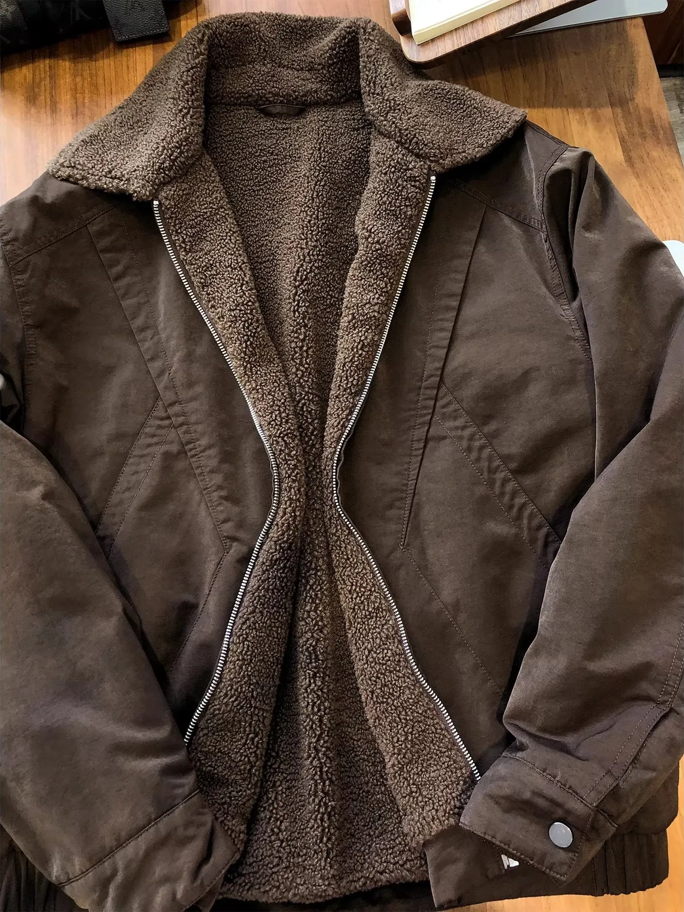 Men's Thiened Fce Lined Acetate Wool Blend Jaet High-End Cusization Winter Warm Cotton Workwear Coat for Youth
Men's Thiened Fce Lined Acetate Wool Blend Jaet High-End Cusization Winter Warm Cotton Workwear Coat for Youth