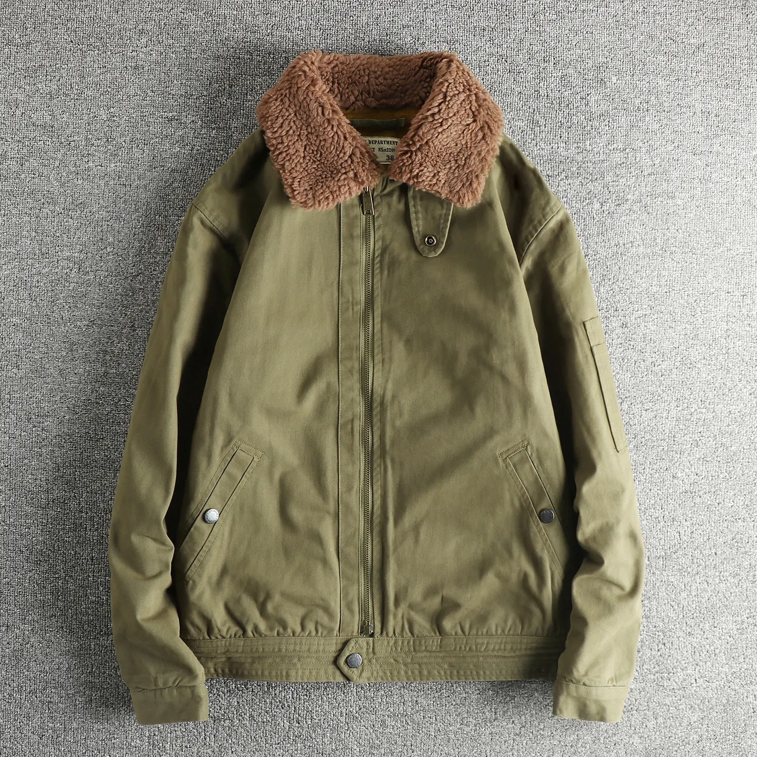 Шерстяной меховой воротник Ami цвета хаки, модная мужская тяжелая куртка в стиле ретро, зимняя толстая теплая рабочая одежда, хлопковая куртка
Шерстяной меховой воротник Ami цвета хаки, модная мужская тяжелая куртка в стиле ретро, зимняя толстая теплая рабочая одежда, хлопковая куртка