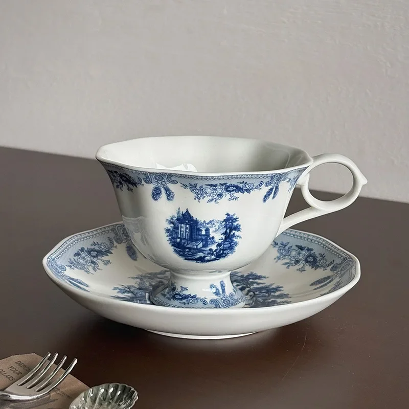 French retro ceramic coffee cups plates Light luxury home coffee shop water mug Breakfast mug Latte coffee cup Kitchen Dining
French retro ceramic coffee cups plates Light luxury home coffee shop water mug Breakfast mug Latte coffee cup Kitchen Dining