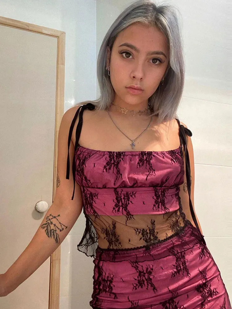 Sexy women's summer crop top, women's camisole tie, streetwear, club vest, backless slim fit printed strapless sheer vest
Sexy women's summer crop top, women's camisole tie, streetwear, club vest, backless slim fit printed strapless sheer vest