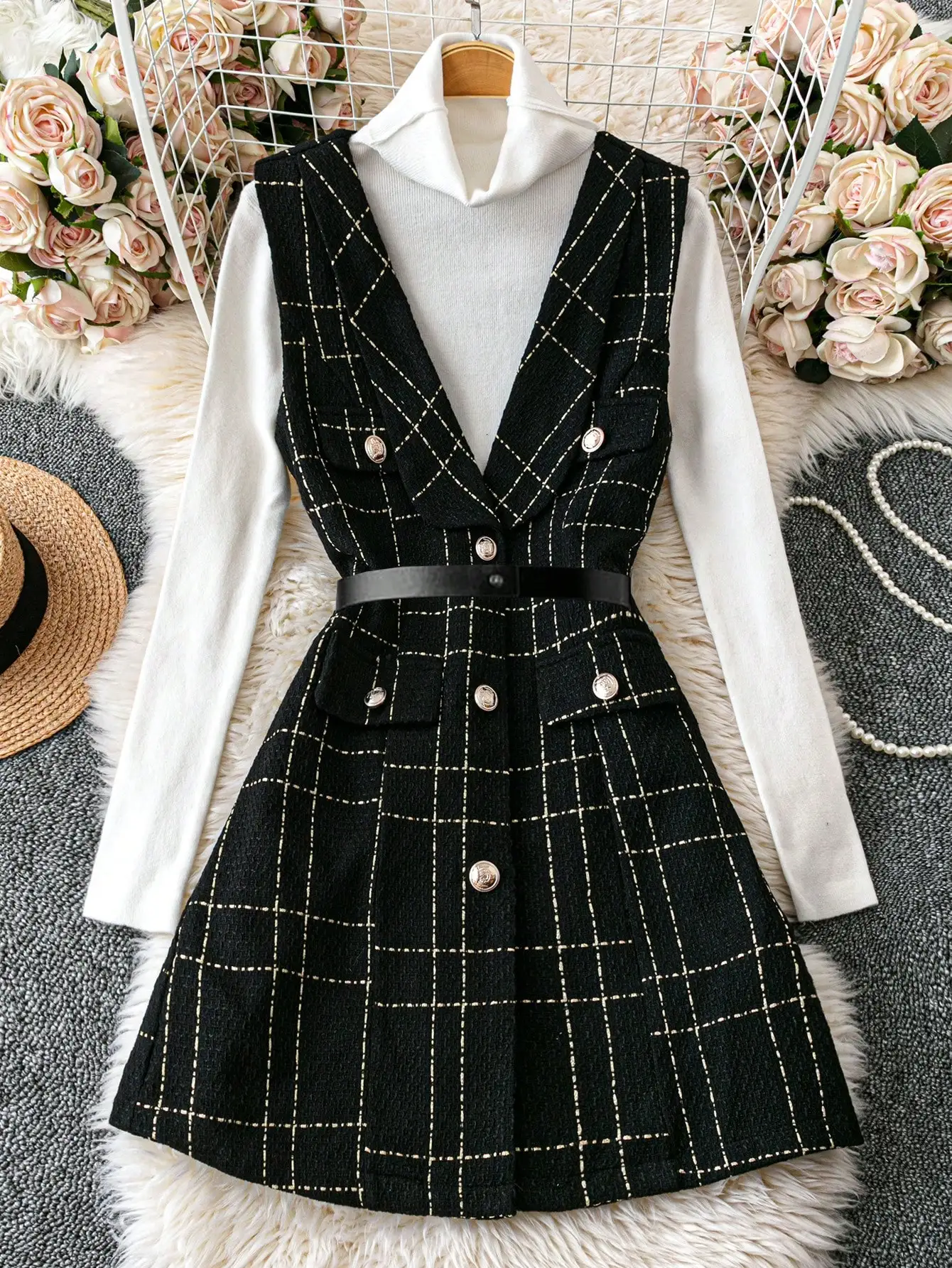 Женское платье-жилет в клетку с поясом и пуговицами спереди, без рукавов, с V-образным вырезом, для офиса или повседневной носки
Женское платье-жилет в клетку с поясом и пуговицами спереди, без рукавов, с V-образным вырезом, для офиса или повседневной носки