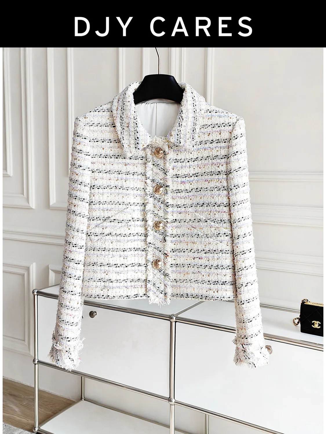 New Flip collar shiny woven short jacket, stylish top big size
New Flip collar shiny woven short jacket, stylish top big size