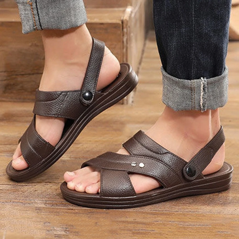 Модные однотонные тапочки на толстой подошве, противоскользящие шлепанцы из искусственной кожи, мужская пляжная обувь, домашние сандалии с пряжками на щиколотке
Модные однотонные тапочки на толстой подошве, противоскользящие шлепанцы из искусственной кожи, мужская пляжная обувь, домашние сандалии с пряжками на щиколотке