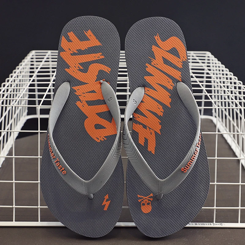 Summer Men's Flip Flops Slippers Anti-skid Outdoor Casual Light Beach Sandals Household Slipper Students Slides Pantuflas Hombre
Summer Men's Flip Flops Slippers Anti-skid Outdoor Casual Light Beach Sandals Household Slipper Students Slides Pantuflas Hombre