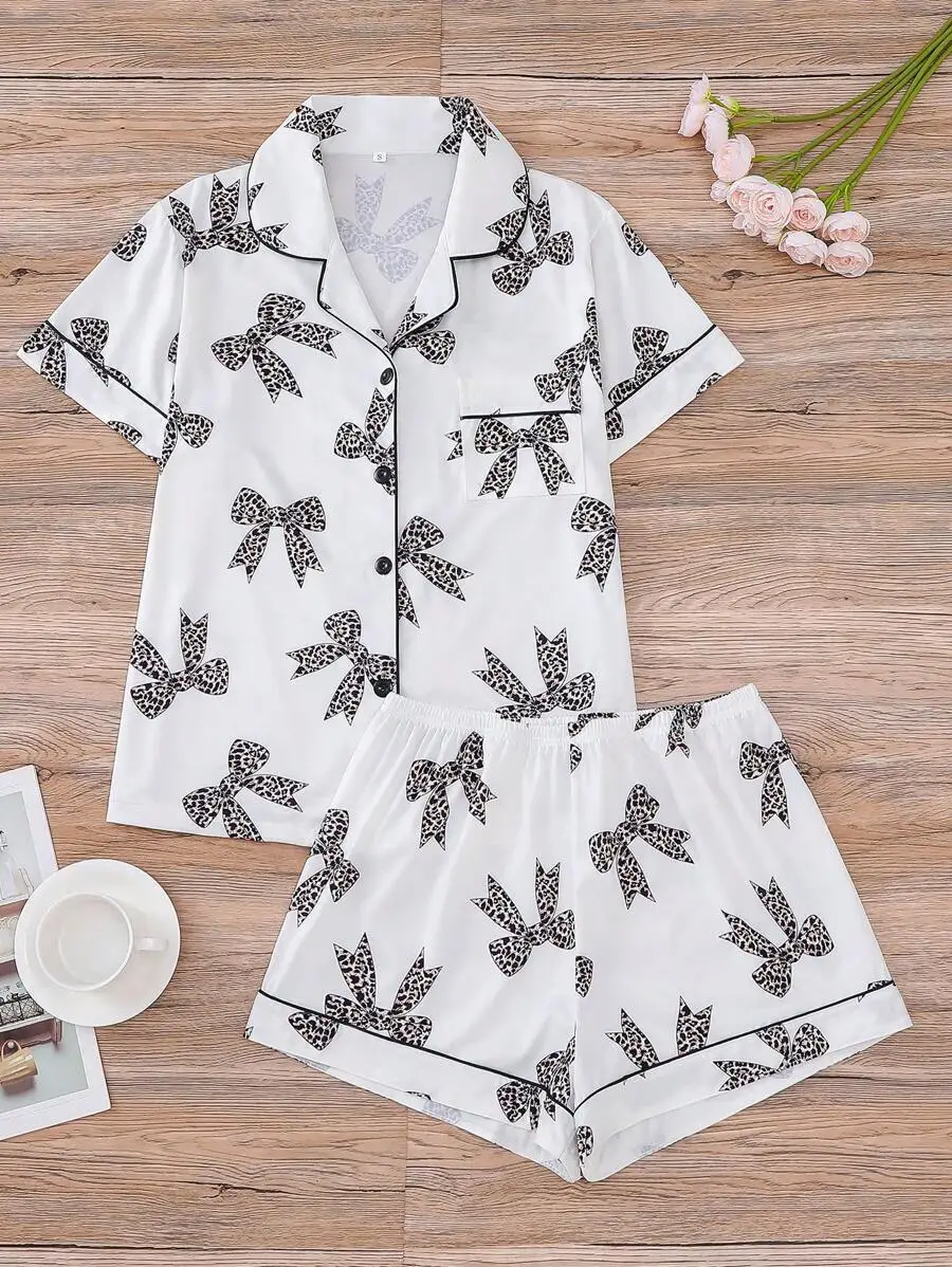 Women Bow Print Pajama Set Short Sleeve Shirt With Lapel Buttons Loose Elastic Shorts Casual Homewear
Women Bow Print Pajama Set Short Sleeve Shirt With Lapel Buttons Loose Elastic Shorts Casual Homewear