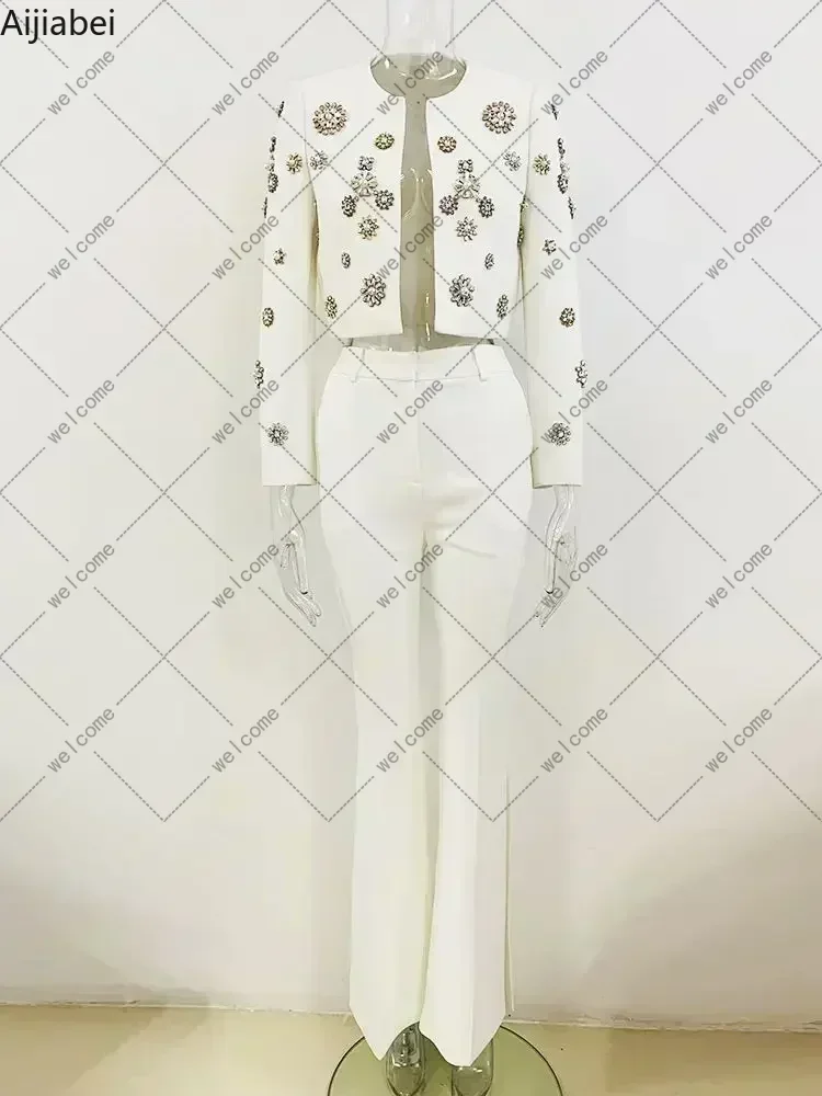 2024 New Women's White Heavy Industry Diamond Pearl New Design Set Slim Fit Handmade Pants Set Two Piece Sexy Set
2024 New Women's White Heavy Industry Diamond Pearl New Design Set Slim Fit Handmade Pants Set Two Piece Sexy Set