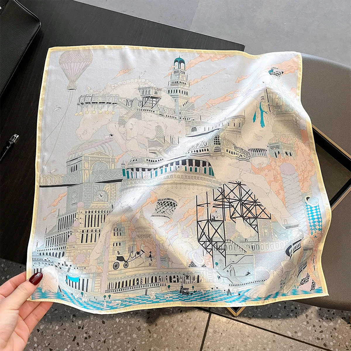 Luxury Brand 100% Natural Silk Scarf Women Design Small 53cm Square Shawl Hair Ribbon Headband Fashion Neckerchief Bandana
Luxury Brand 100% Natural Silk Scarf Women Design Small 53cm Square Shawl Hair Ribbon Headband Fashion Neckerchief Bandana