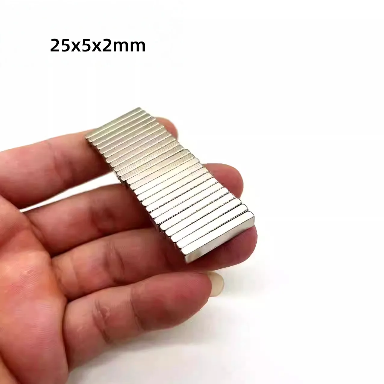 25x5x2mm Square magnets: perfect for fridges, organizing office documents, and DIY projects 25x5x2mm
25x5x2mm Square magnets: perfect for fridges, organizing office documents, and DIY projects 25x5x2mm