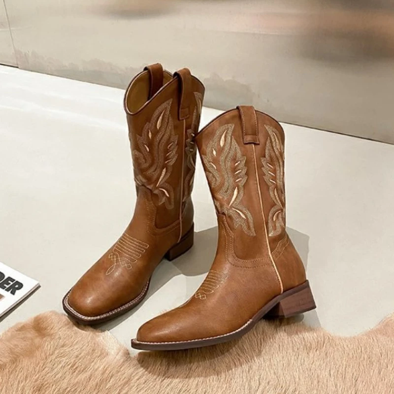 Кожаные туфли до середины икры на среднем каблуке с квадратным носком, весенне-осенние женские туфли до середины икры, новинка 2024, дизайнерские роскошные элегантные женские полувысокие сапоги
Кожаные туфли до середины икры на среднем каблуке с квадратным носком, весенне-осенние женские туфли до середины икры, новинка 2024, дизайнерские роскошные элегантные женские полувысокие сапоги