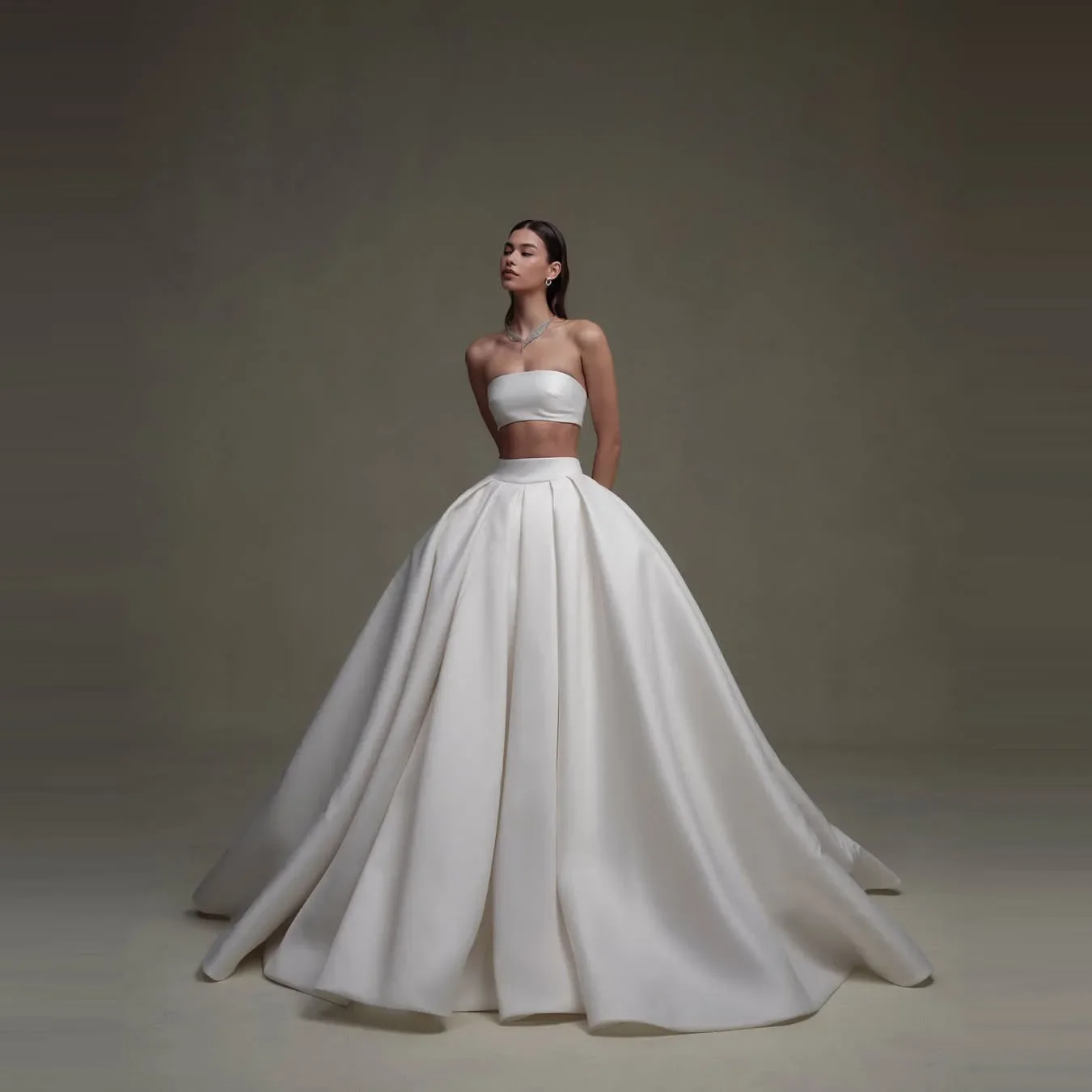 Юбка макси с высокой талией для женщин, юбка для свадебной фотографии, женская модная юбка, свадебная атласная юбка
Юбка макси с высокой талией для женщин, юбка для свадебной фотографии, женская модная юбка, свадебная атласная юбка