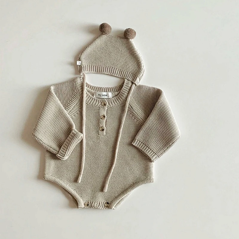 Knitted jumpsuit for boys and girls, cute little hat, fart wrapped crawling sweater Korean version of spring and autumn
Knitted jumpsuit for boys and girls, cute little hat, fart wrapped crawling sweater Korean version of spring and autumn