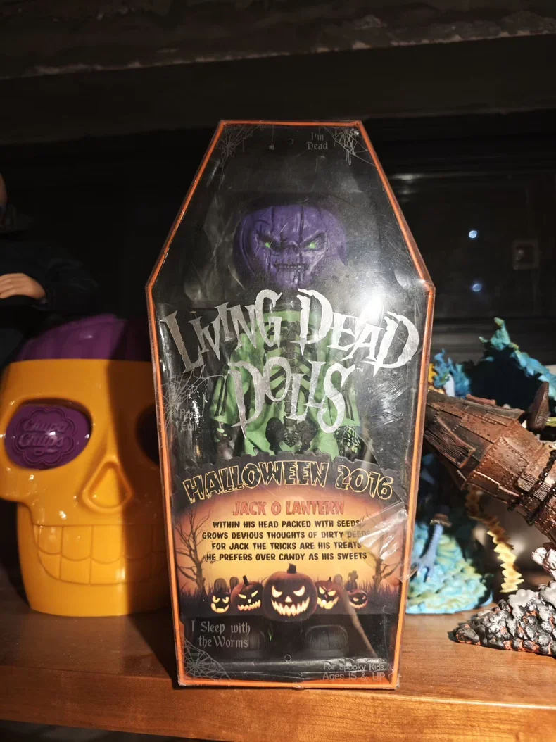 10-дюймовые куклы Living Dead Mezco (LLD) — коллекция на Хэллоуин 2016 года, шарнирная фигурка б/у, декоративная модель игрушки
10-дюймовые куклы Living Dead Mezco (LLD) — коллекция на Хэллоуин 2016 года, шарнирная фигурка б/у, декоративная модель игрушки