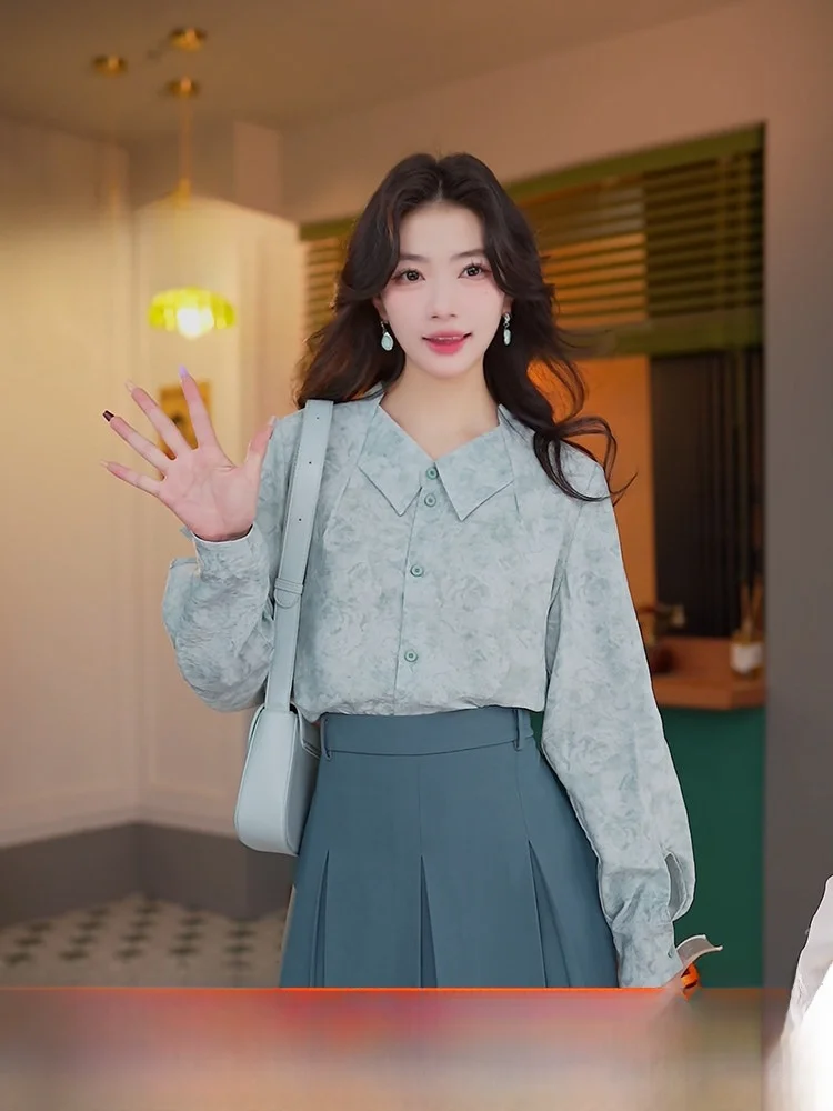 Spring Outing Hong Kong Style Retro Gradient Shirt Women's Long Sleeve Loose Fit Spring Fashion Top Chend 2025 New Arrival
Spring Outing Hong Kong Style Retro Gradient Shirt Women's Long Sleeve Loose Fit Spring Fashion Top Chend 2025 New Arrival