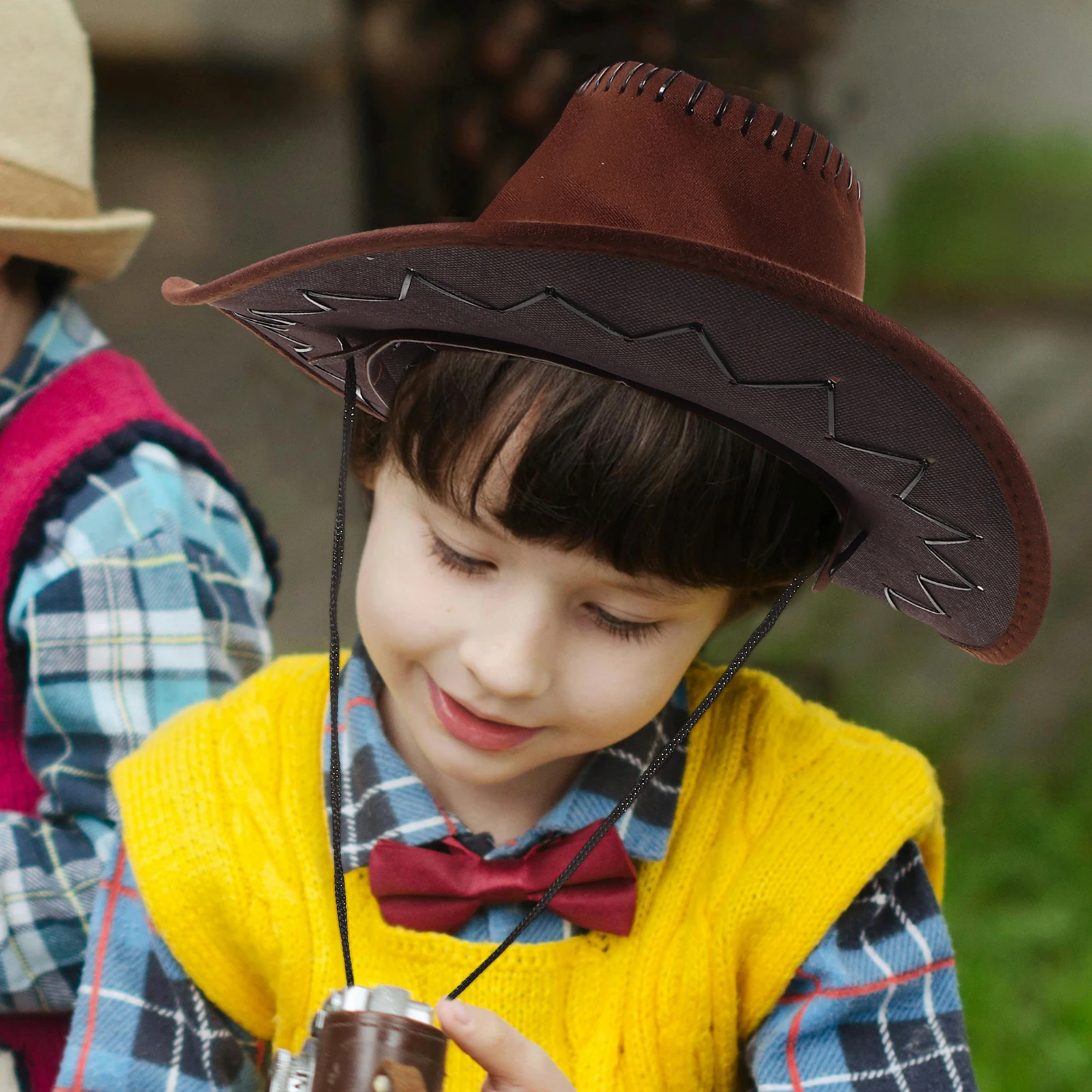 Stylish Western Cowgirl Hat For Kids Artificial Suede Wide Brim Halloween Party Outdoor Leisure Hat Brown Children Size
Stylish Western Cowgirl Hat For Kids Artificial Suede Wide Brim Halloween Party Outdoor Leisure Hat Brown Children Size