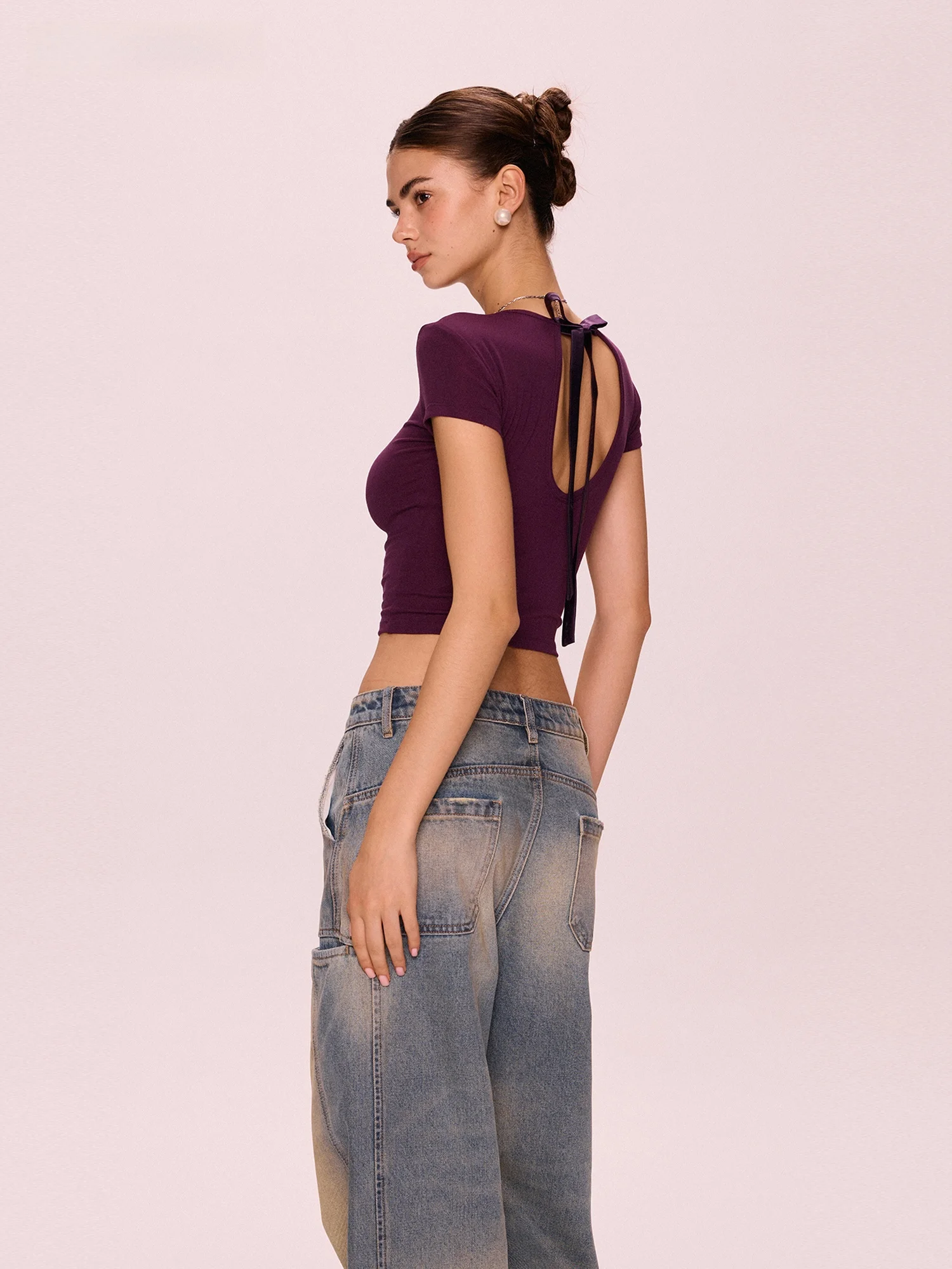 MOKACAKE Summer New Purple Backless Short Sleeve T-Shirt Women's Spicy Girl Inner Wear Short Top City Walk Travel Date
MOKACAKE Summer New Purple Backless Short Sleeve T-Shirt Women's Spicy Girl Inner Wear Short Top City Walk Travel Date