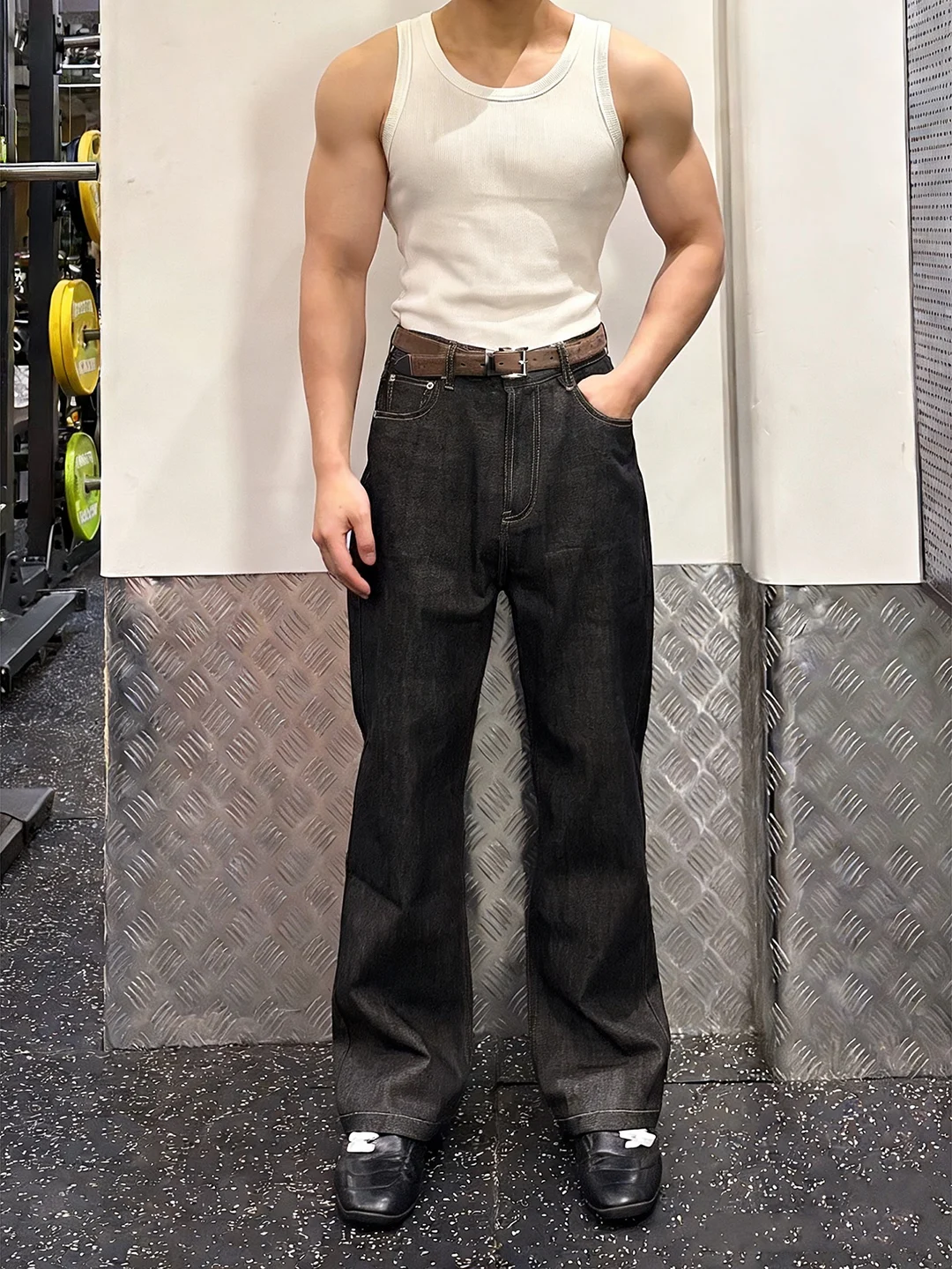 Original Color Denim Wide Leg Men's Jeans American Retro Straight Cut Trousers Cleanfit Casual Flared Pants Knife
Original Color Denim Wide Leg Men's Jeans American Retro Straight Cut Trousers Cleanfit Casual Flared Pants Knife
