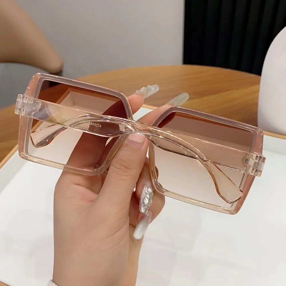 Oversized Sunglasses for Women Luxury Vintage Square Sun Glasses Classic UV400 Big Frame Lady Eyewear
Oversized Sunglasses for Women Luxury Vintage Square Sun Glasses Classic UV400 Big Frame Lady Eyewear