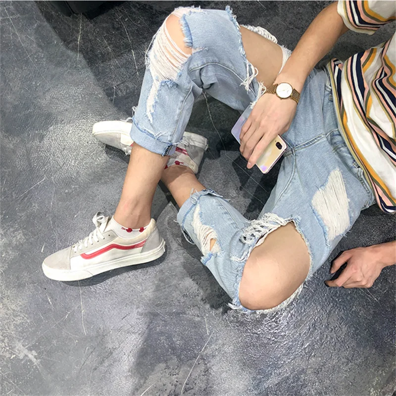 Летние тонкие рваные джинсы-скинни до колен для мужчин, модные корейские повседневные молодежные джинсы-брюки в стиле Nine-Piece
Летние тонкие рваные джинсы-скинни до колен для мужчин, модные корейские повседневные молодежные джинсы-брюки в стиле Nine-Piece