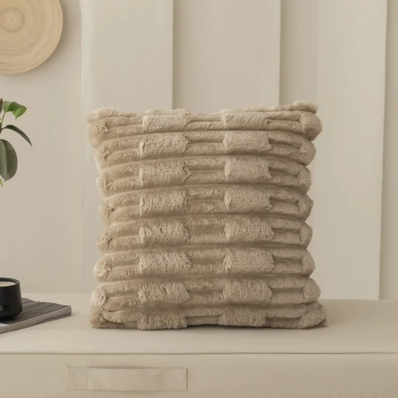 Квадратный чехол для подушки из искусственного кроличьего меха, большой толстый полосатый супермягкий однотонный чехол для подушки 45x45 см, декоративный чехол для дивана
Квадратный чехол для подушки из искусственного кроличьего меха, большой толстый полосатый супермягкий однотонный чехол для подушки 45x45 см, декоративный чехол для дивана