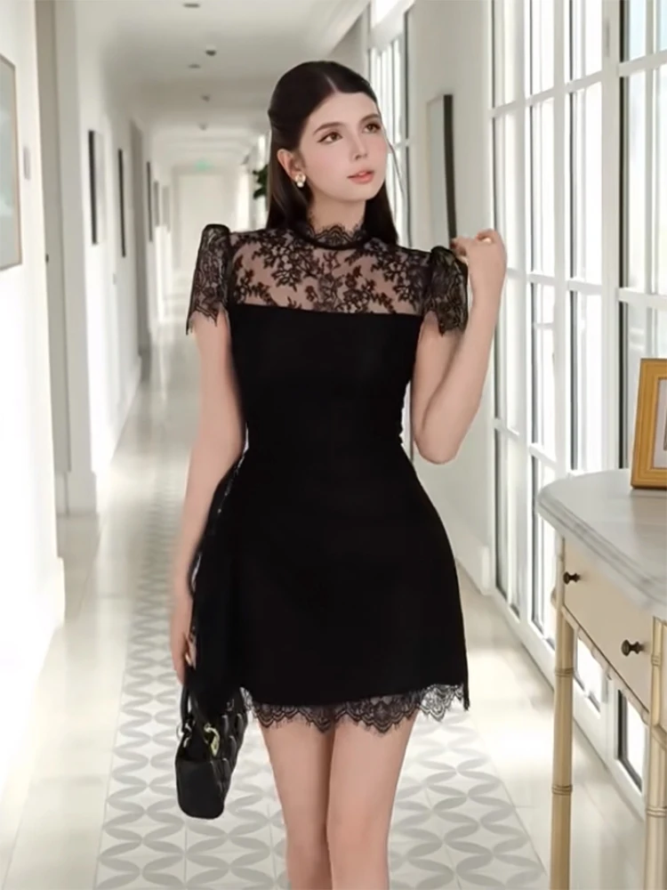 Elegant Black Lace Embroidery Dress Women's Summer Slimming Slim Fit Dress French Style Bubble Sleeve Polyester Fiber
Elegant Black Lace Embroidery Dress Women's Summer Slimming Slim Fit Dress French Style Bubble Sleeve Polyester Fiber