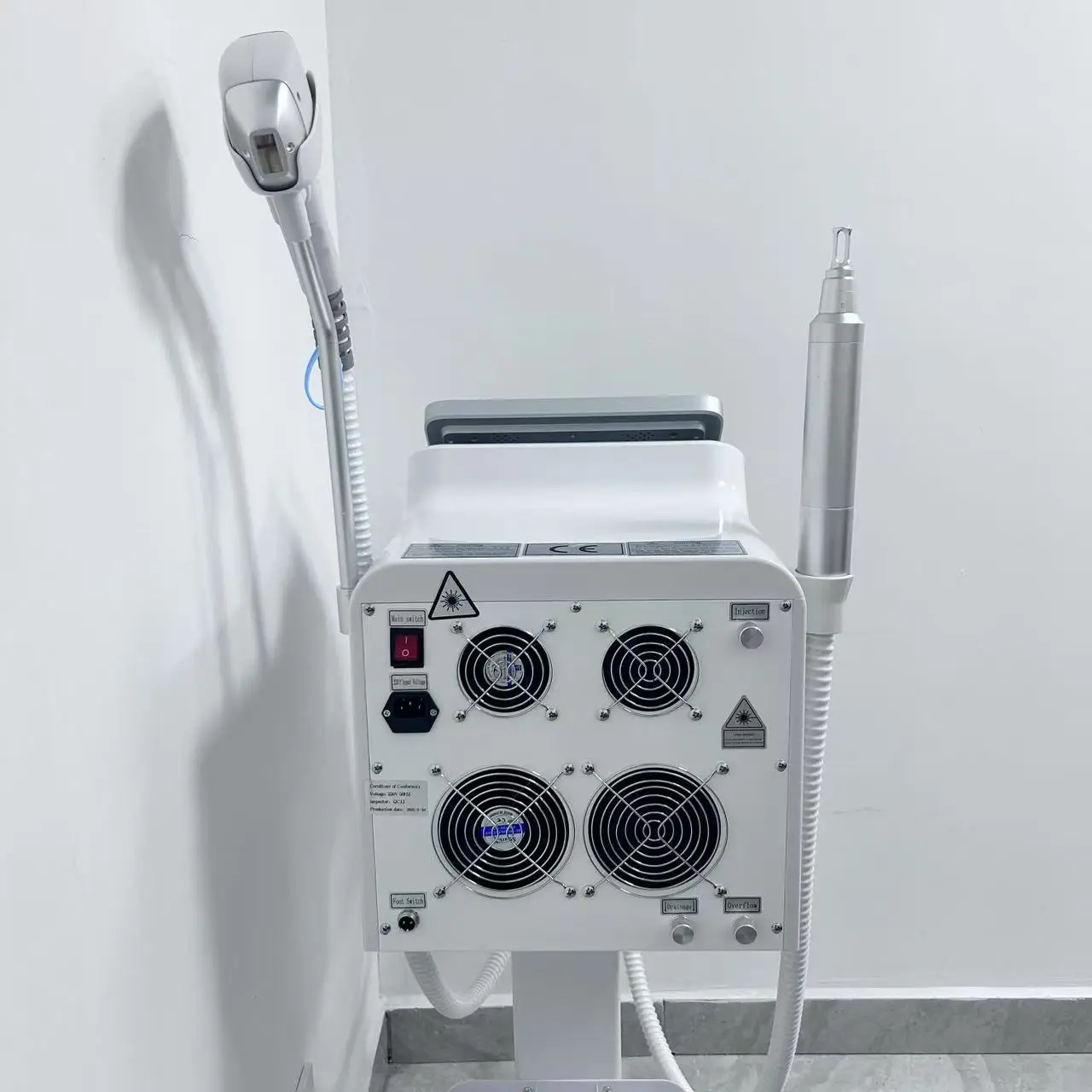 2026 2 in 1 painless5000W Soprano Titanium Ice Platinum Diode 755 808 1064nm 4 wavelength laser machine
2026 2 in 1 painless5000W Soprano Titanium Ice Platinum Diode 755 808 1064nm 4 wavelength laser machine