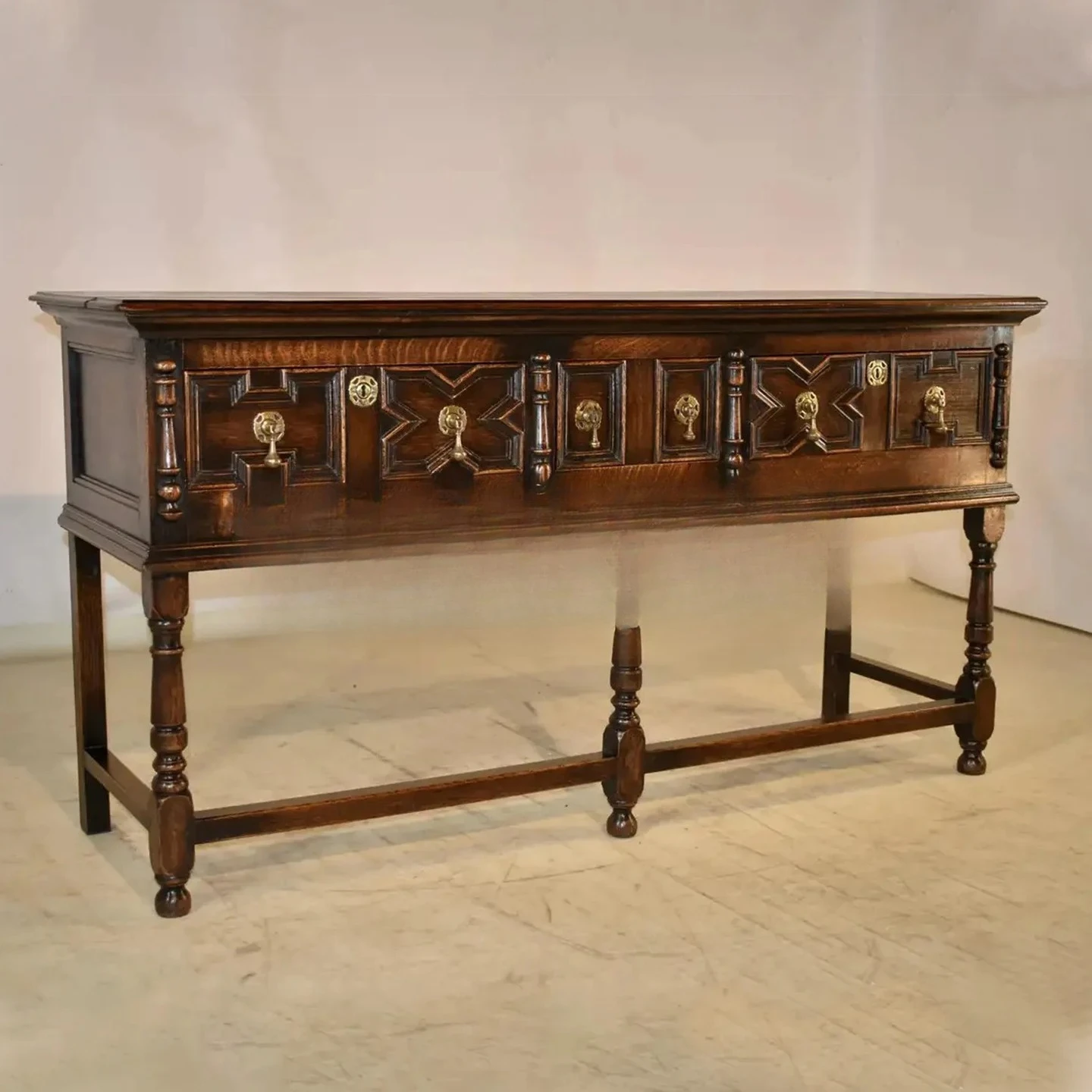 French retro solid wood carving flower porch decorative cabinet living room locker ash wood old
French retro solid wood carving flower porch decorative cabinet living room locker ash wood old
