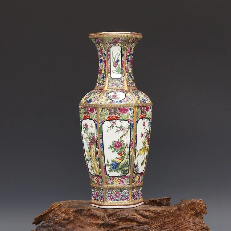 Antique Enamel Vase Porcelain Hexagonal Vase Collection of Ancient Porcelain Made in Qianlong Dynasty
Antique Enamel Vase Porcelain Hexagonal Vase Collection of Ancient Porcelain Made in Qianlong Dynasty