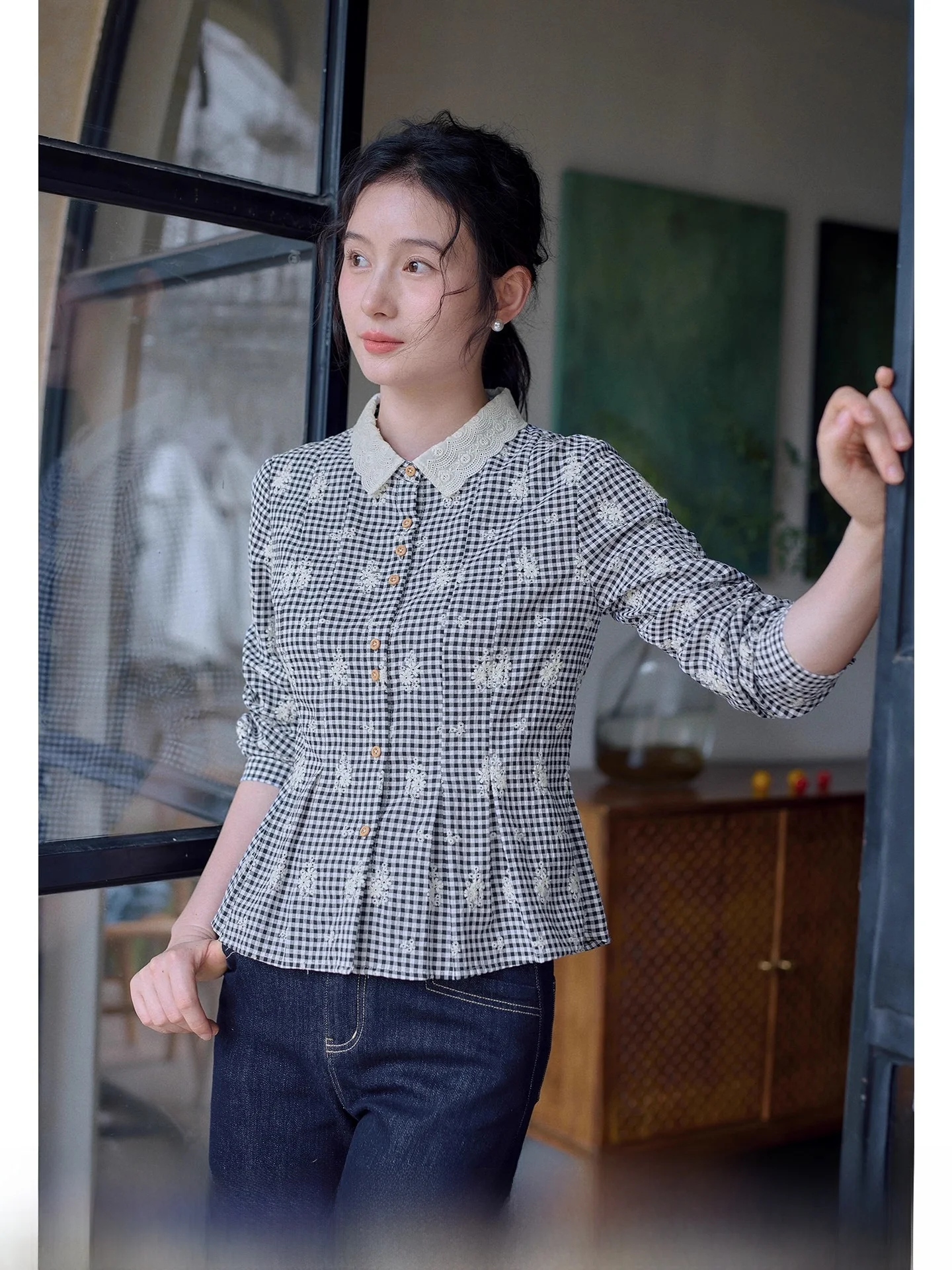 Ele Embroidered Long Sve irt Women's Slim Fit Plaid Design Casual Cotton irt Stand Collar Button Closure Top
Ele Embroidered Long Sve irt Women's Slim Fit Plaid Design Casual Cotton irt Stand Collar Button Closure Top