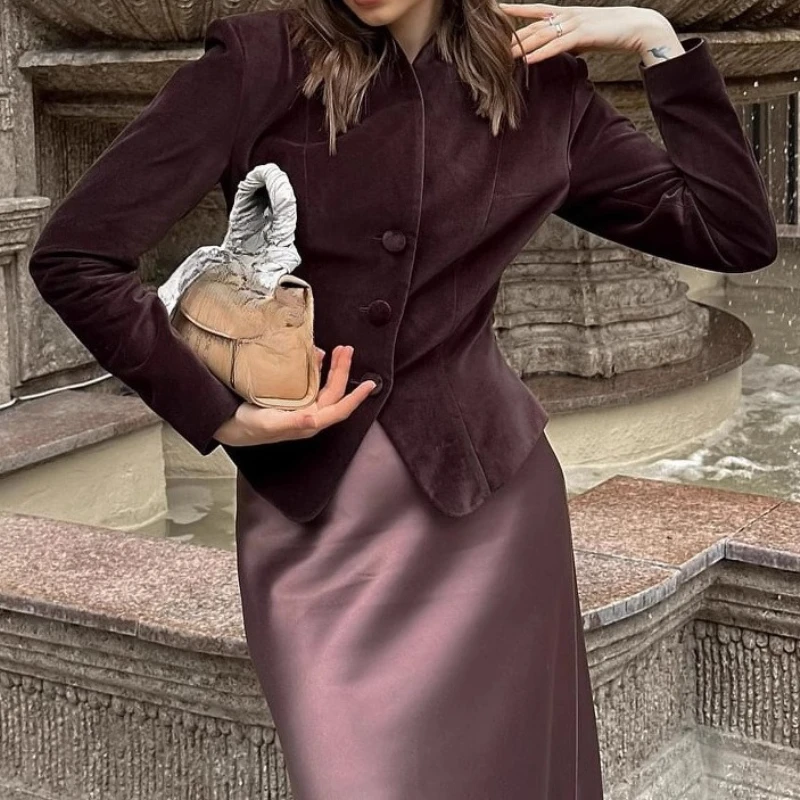 Retro Collar Button Slim Women's Jacket Coat 2025 Autumn Street Women's Wear
Retro Collar Button Slim Women's Jacket Coat 2025 Autumn Street Women's Wear