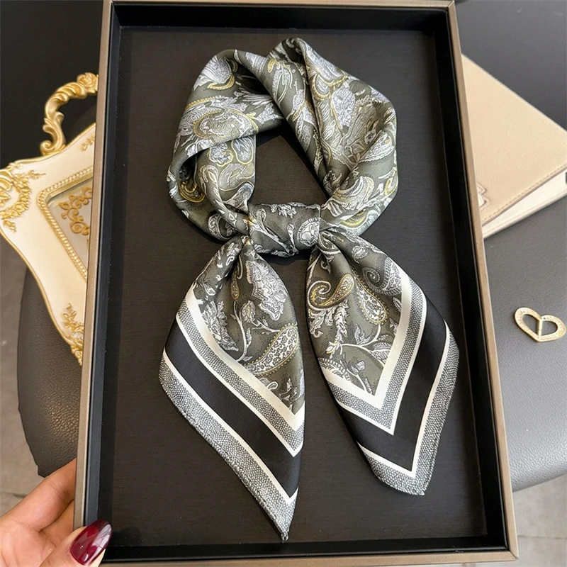 Paisley Floral Print Square Silk Scarf Soft Satin Hijab Lightweight Bandana for Women Beach Vacation Neck Hair Bag Accessory
Paisley Floral Print Square Silk Scarf Soft Satin Hijab Lightweight Bandana for Women Beach Vacation Neck Hair Bag Accessory