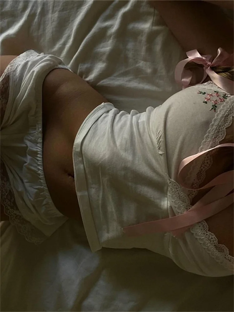 InGrily Solid Embroidery Lace Ruffles 2 piece Sets Woman Summer Sleeveless Top+Comfort Shorts Matching Casual Skinny Outfits
InGrily Solid Embroidery Lace Ruffles 2 piece Sets Woman Summer Sleeveless Top+Comfort Shorts Matching Casual Skinny Outfits