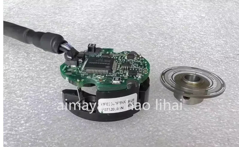 MFE2500P8NX 100W 200W 400W 750W Encoder A4
MFE2500P8NX 100W 200W 400W 750W Encoder A4