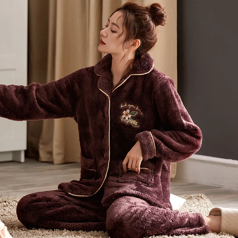 Autumn Winter Thick Warm Flannel Pajamas Sets For Women Sleepwear Home Clothing Pajama Home Wear Embroidered Floral Pyjamas Set
Autumn Winter Thick Warm Flannel Pajamas Sets For Women Sleepwear Home Clothing Pajama Home Wear Embroidered Floral Pyjamas Set