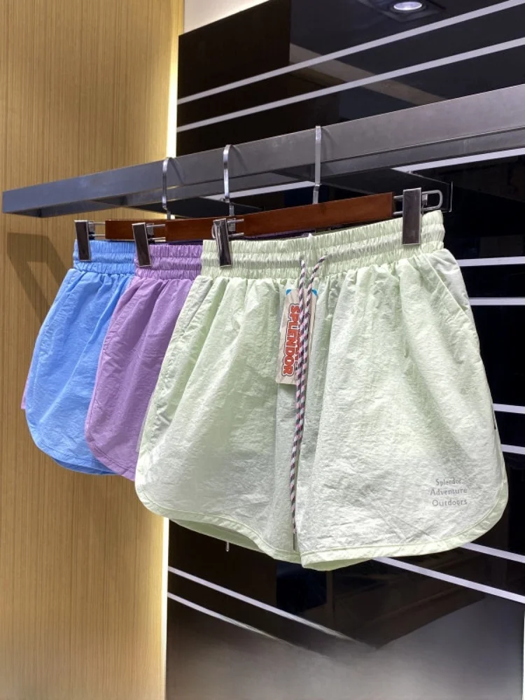 Quick Dry Outdoor Shorts Women's Lightweight Breathable Printed Fashionable Summer Straight Leg Nylon Fiber Casual Shorts
Quick Dry Outdoor Shorts Women's Lightweight Breathable Printed Fashionable Summer Straight Leg Nylon Fiber Casual Shorts