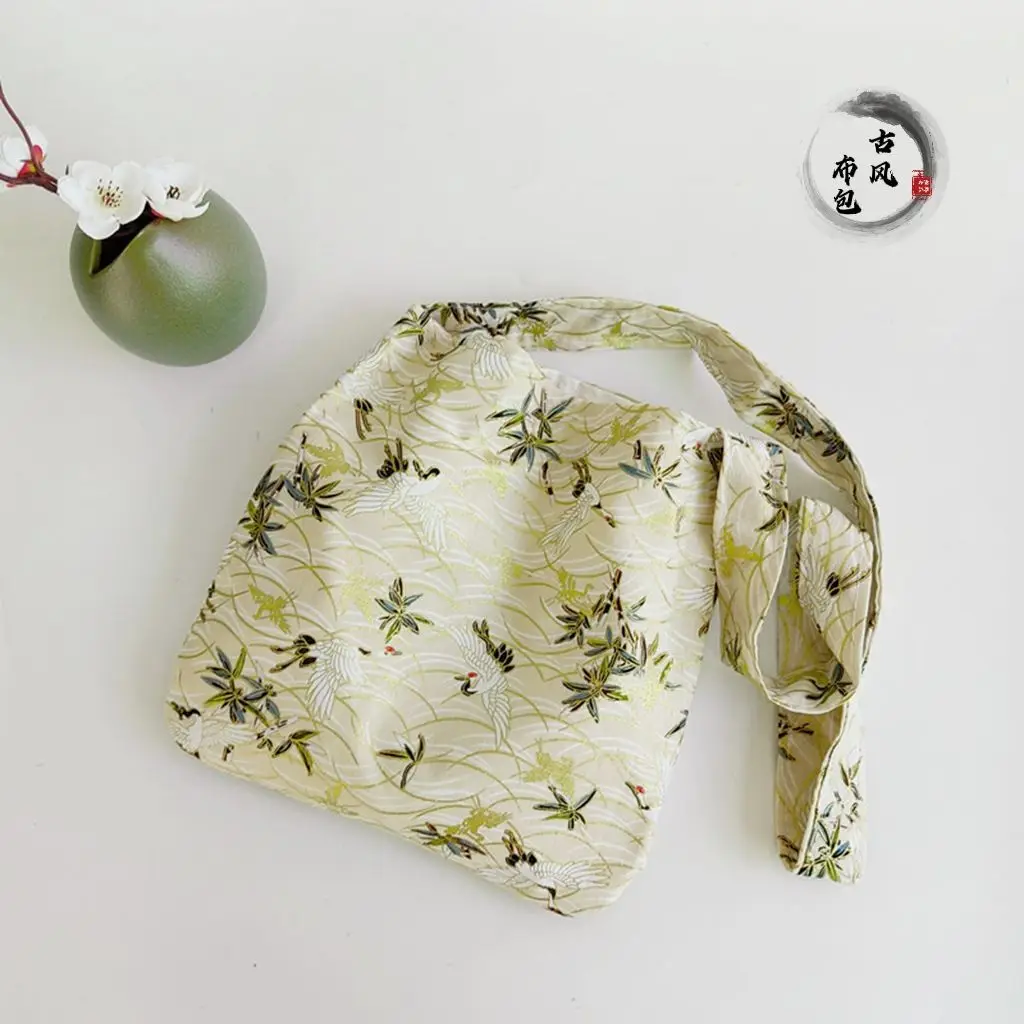 Minimalist and Elegant Original Chinese Ancient Style Han Dynasty Paired with Tassel Daily Single Shoulder Crossover Phone Bag
Minimalist and Elegant Original Chinese Ancient Style Han Dynasty Paired with Tassel Daily Single Shoulder Crossover Phone Bag