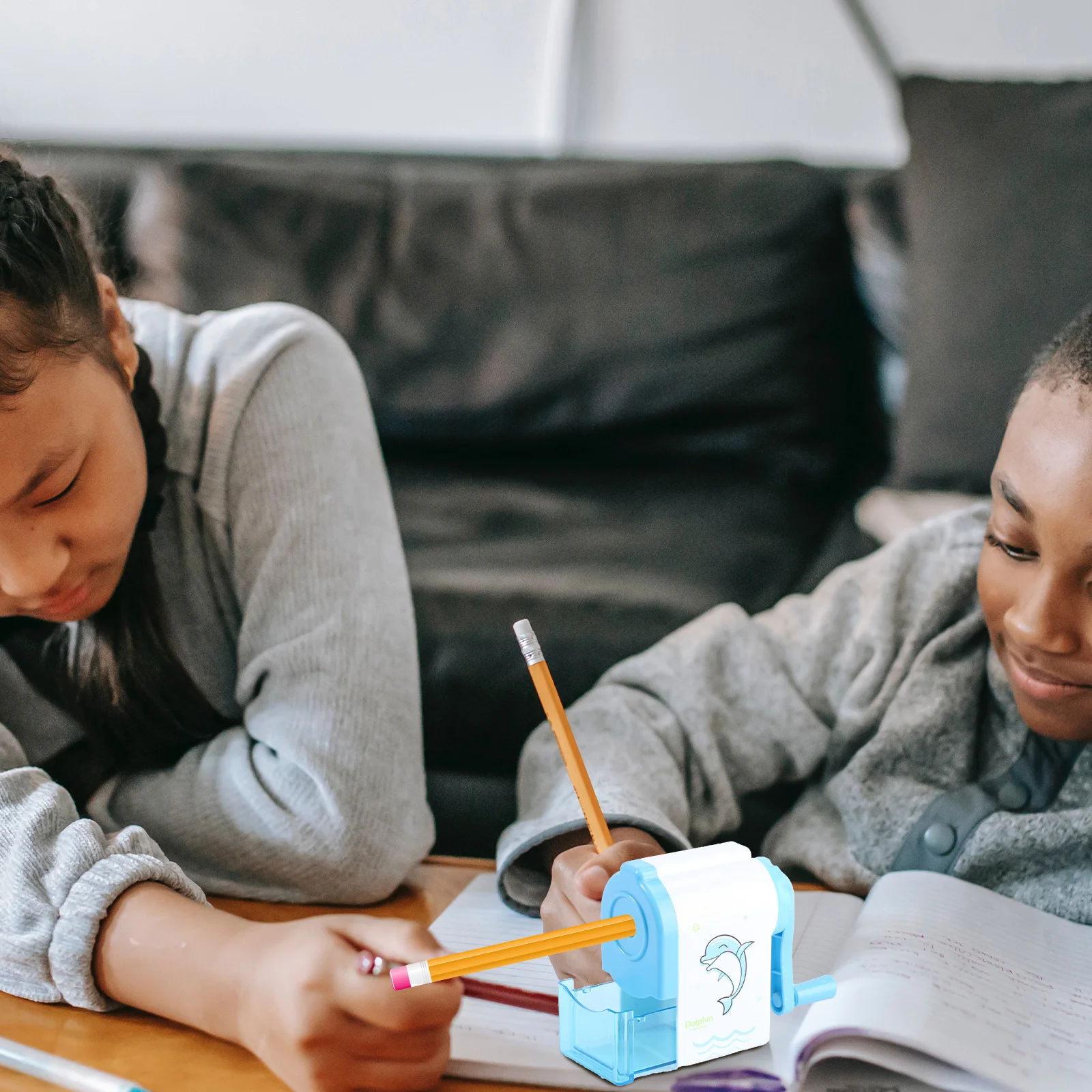 Rotary Pencil Sharpener Blue Windmill Design for School Use Cartoon Style Sharpener for Standard Round Triangular
Rotary Pencil Sharpener Blue Windmill Design for School Use Cartoon Style Sharpener for Standard Round Triangular