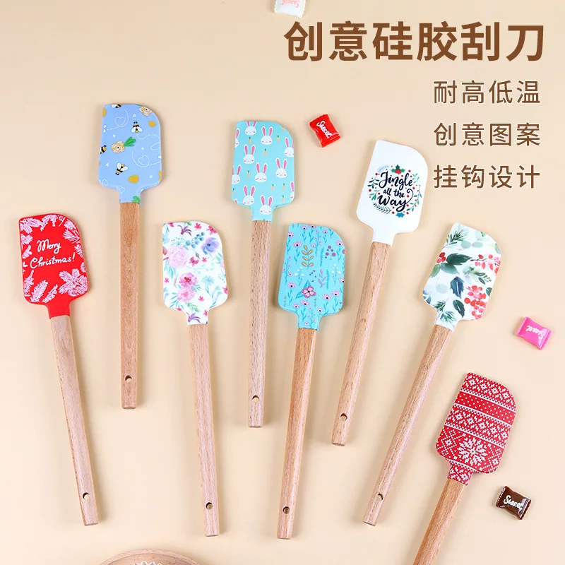 Cream Spatula, Silicone Scraper, Wooden Handle Scraper, Baking Tool, Cake Spatula, Christmas Scraper
Cream Spatula, Silicone Scraper, Wooden Handle Scraper, Baking Tool, Cake Spatula, Christmas Scraper