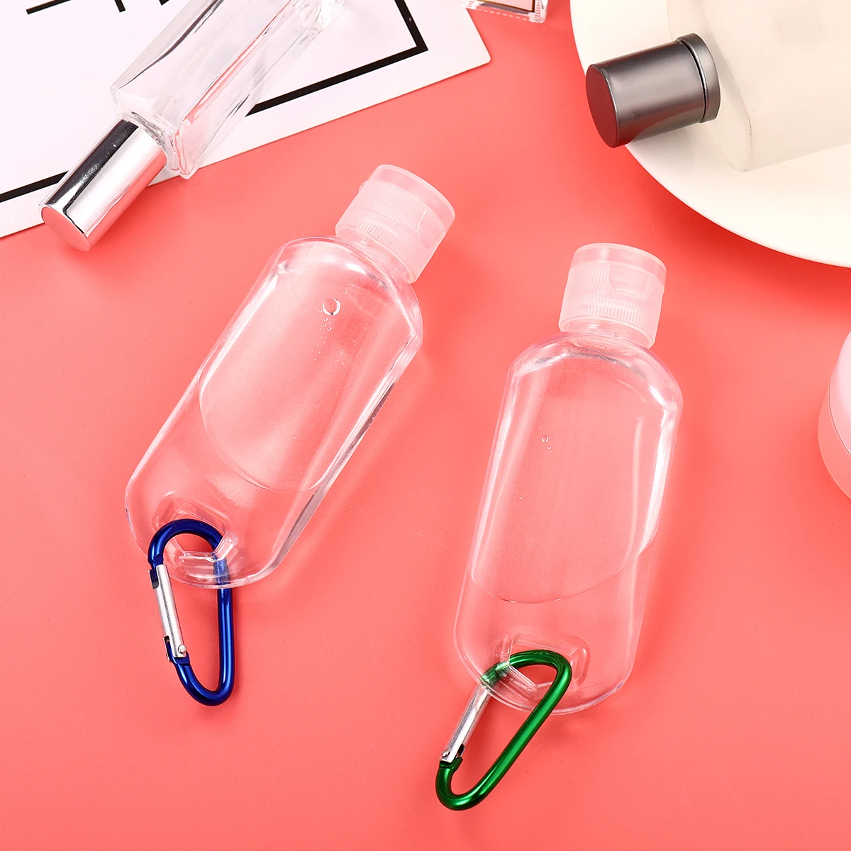 Refillable Durable Travel Bottles for Shampoo Body Wash Hand Cream 100ml Bottles Hook Hand Fluid Container
Refillable Durable Travel Bottles for Shampoo Body Wash Hand Cream 100ml Bottles Hook Hand Fluid Container