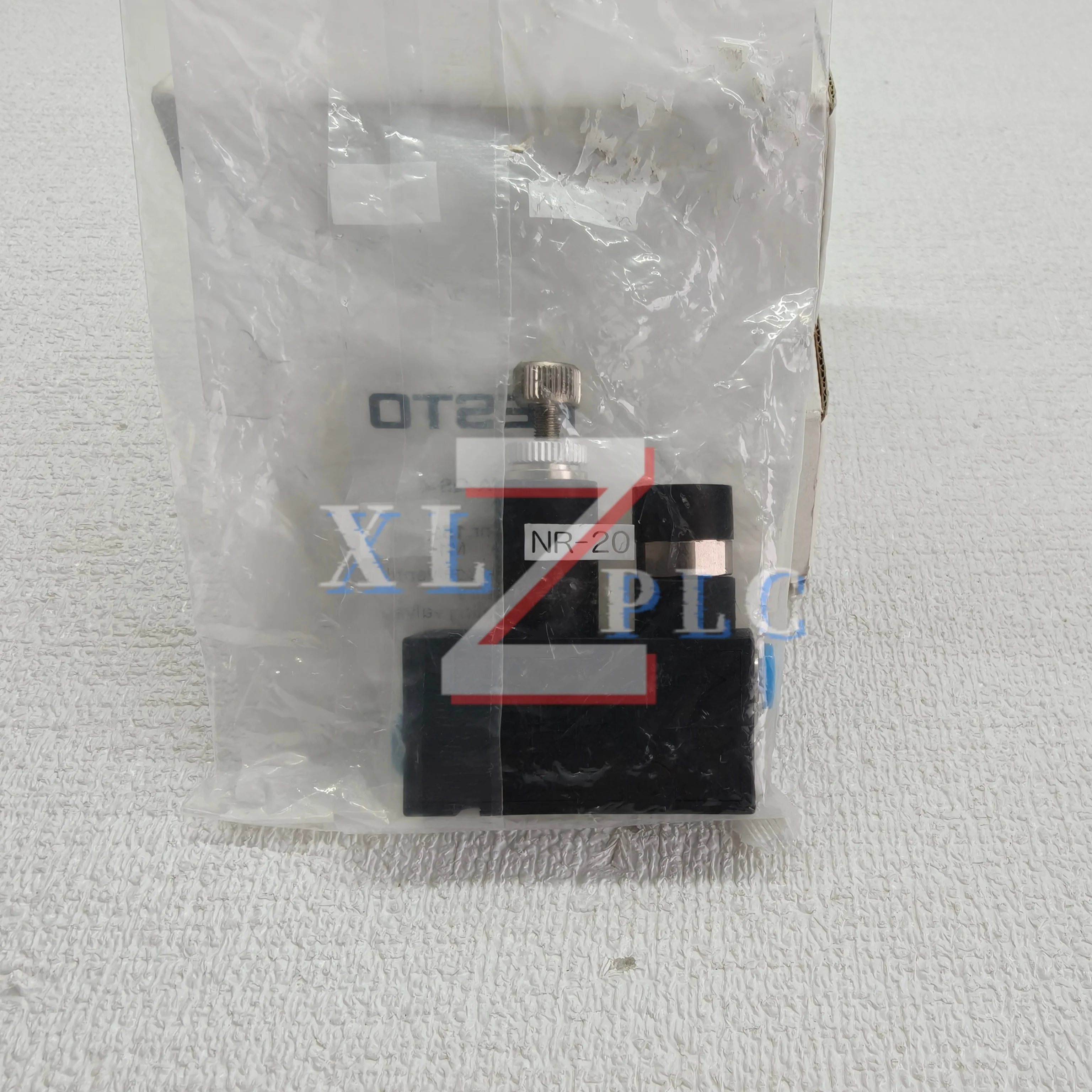 RM1A23D50 new in box RM1A23D50 solid state relay
RM1A23D50 new in box RM1A23D50 solid state relay