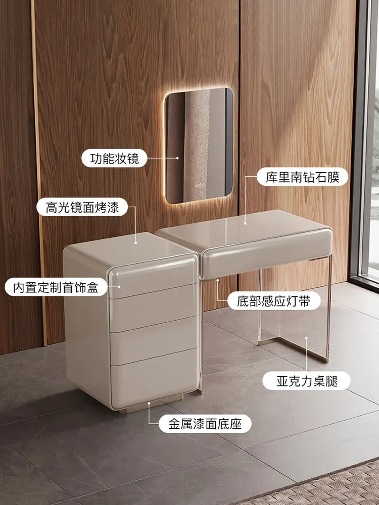 HYS Italian light luxury modern high-end bedside chest dresser integrated master bedroom makeup table
HYS Italian light luxury modern high-end bedside chest dresser integrated master bedroom makeup table